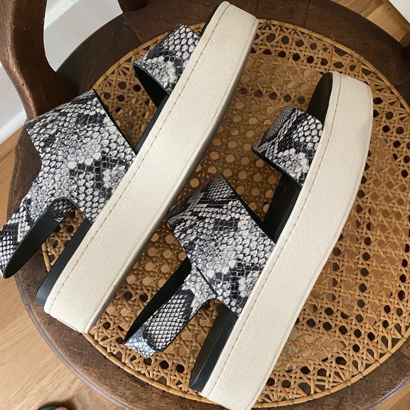 🛍️Vince⚡️Westport Snakeskin Velcro Strap Flatform Platform Leather Sandal 11 - Picture 5 of 6
